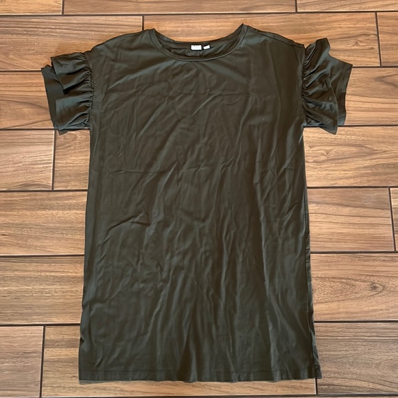 🌺 GAP Womens ruffle sleeve t shirt dress - Picture 2 of 8